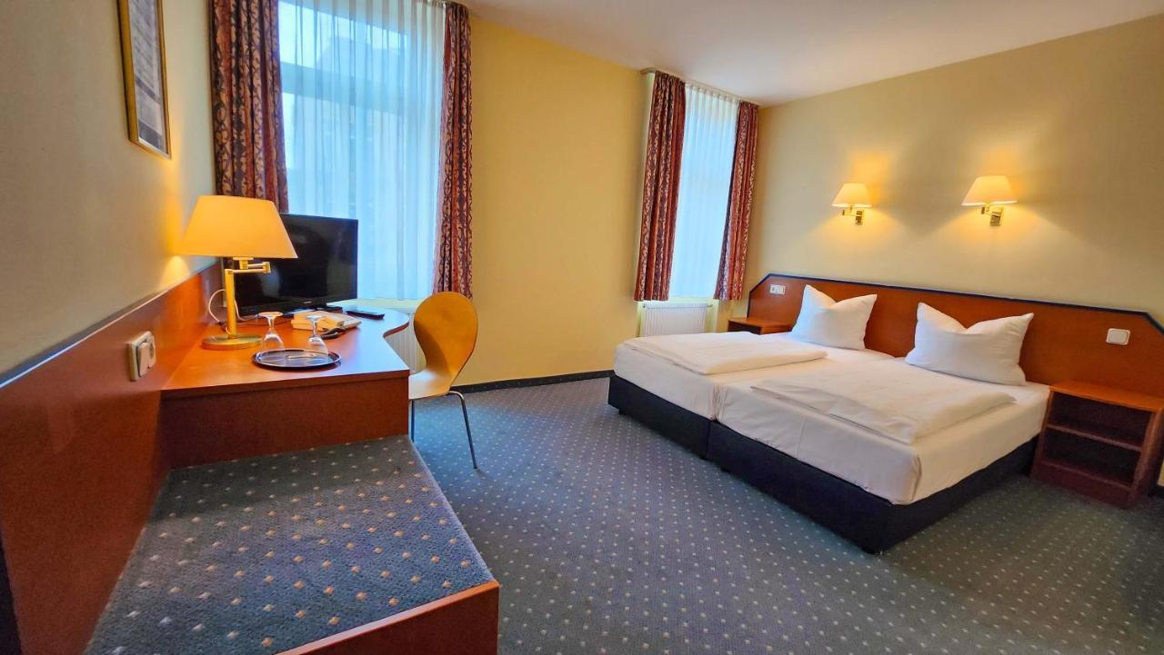 Hotel Amadeus Dresden Neustadt Exterior photo