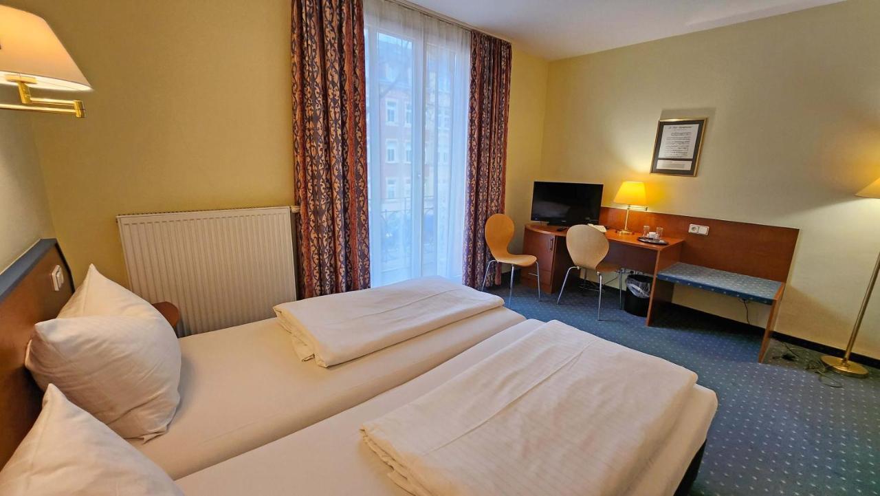 Hotel Amadeus Dresden Neustadt Exterior photo