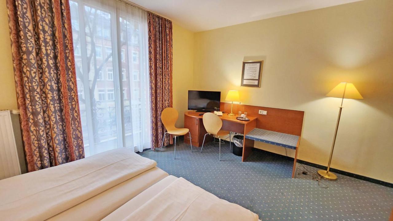 Hotel Amadeus Dresden Neustadt Exterior photo